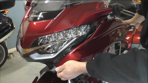 Side Cowl Removal